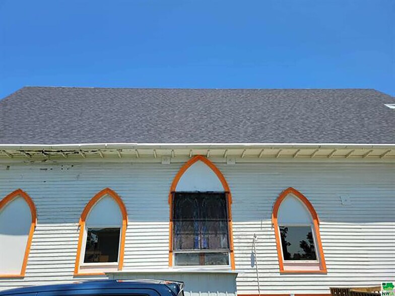 More Photos Of 423 George St, Sioux City Specialty For Sale