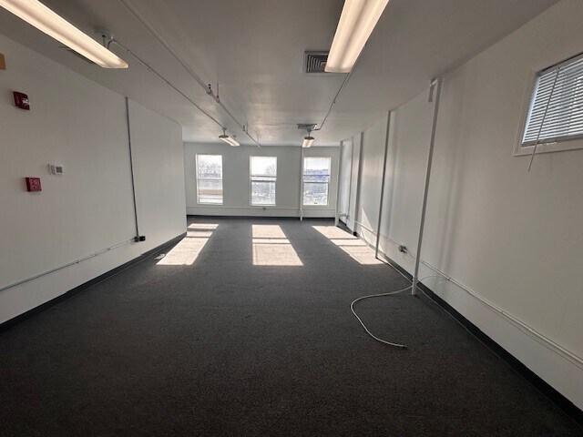 More Photos Of 15 Cross St, Norwalk Unknown For Lease