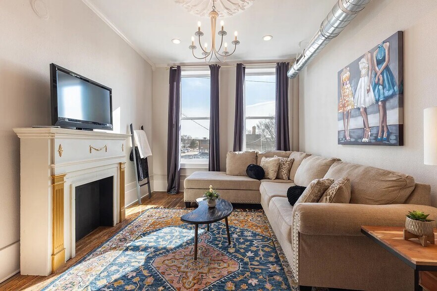 More Photos Of 506 Flynn St, Alva Storefront Retail Residential For Sale