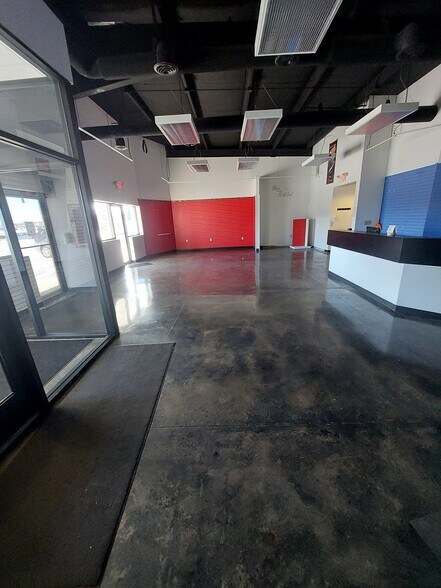 More Photos Of 1724 S Church St, Watertown Storefront Retail Office For Lease