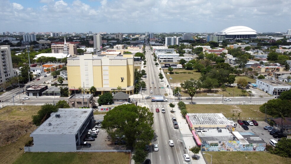 More Photos Of 752-776 W Flagler St, Miami Storefront Retail Office For Lease