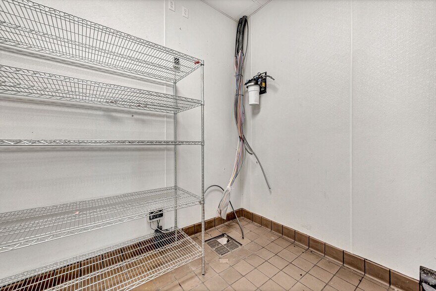 More Photos Of 4280 W Martin Luther King Blvd, Fayetteville Restaurant For Sale