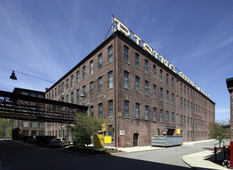 More Photos Of 166 Valley St, Providence Office Residential For Lease