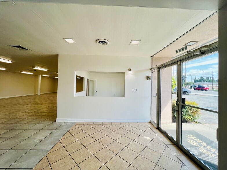 More Photos Of 1153 S Greenwood Ave, Montebello Manufacturing For Lease