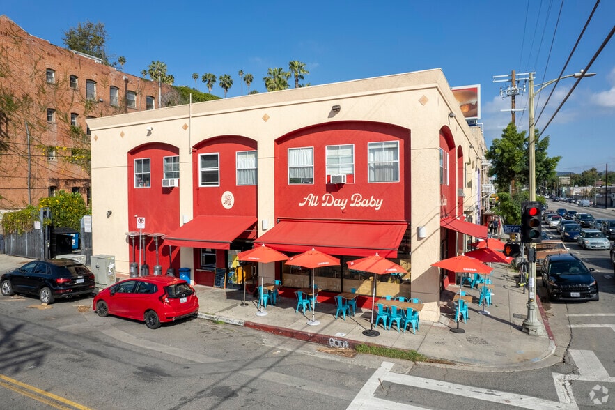 Primary Photo Of 3200 W Sunset Blvd, Los Angeles Apartments For Lease