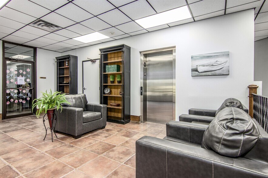 More Photos Of , Kemah Office For Sale