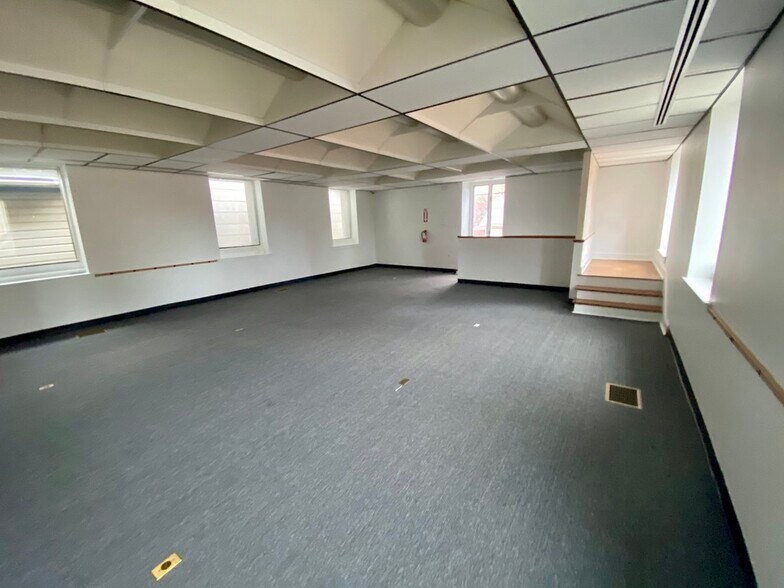 More Photos Of 121 N College St, Martinsburg Medical For Sale