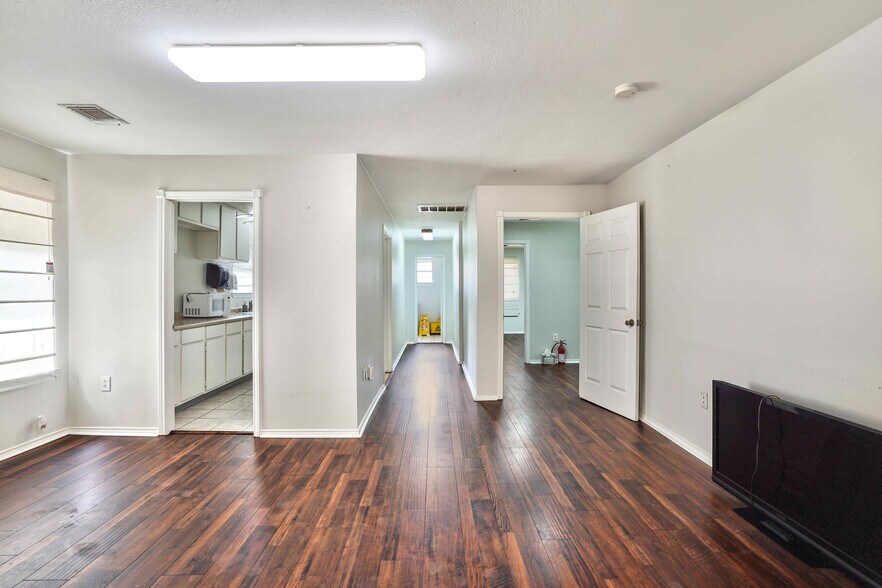 More Photos Of 13301 & 13309 Reeveston Road, Houston Land For Sale