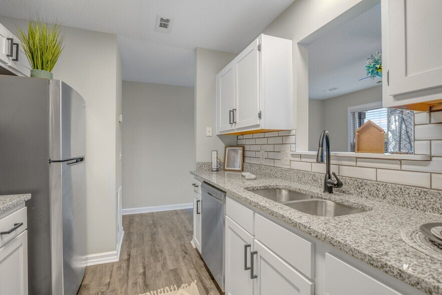 More Photos Of 122 Wendy Hill Way, Piedmont Apartments For Sale