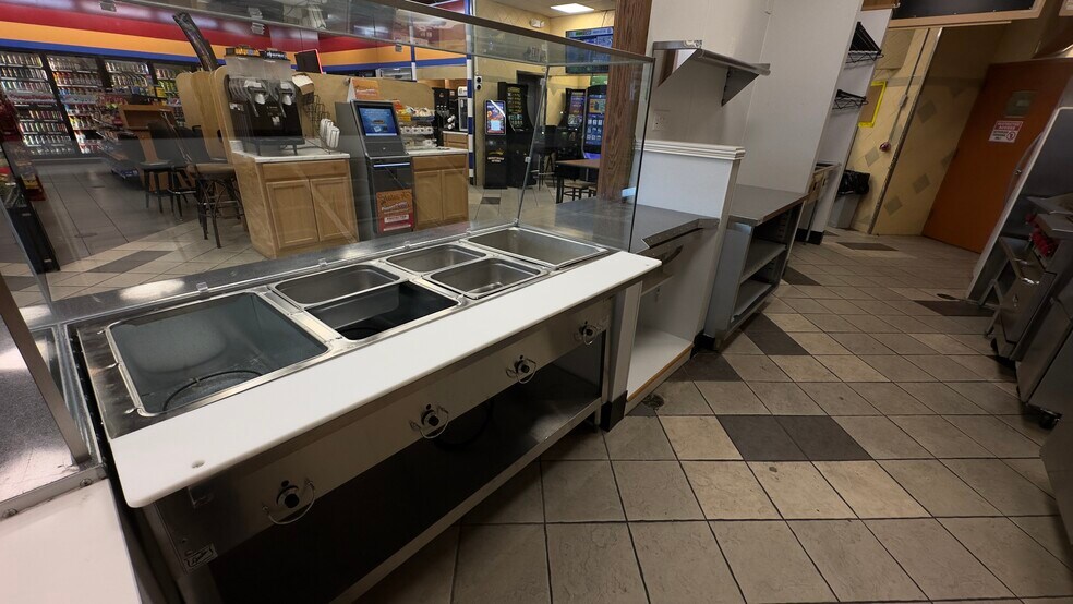 More Photos Of 3395 Schuylkill Rd, Spring City Service Station For Lease