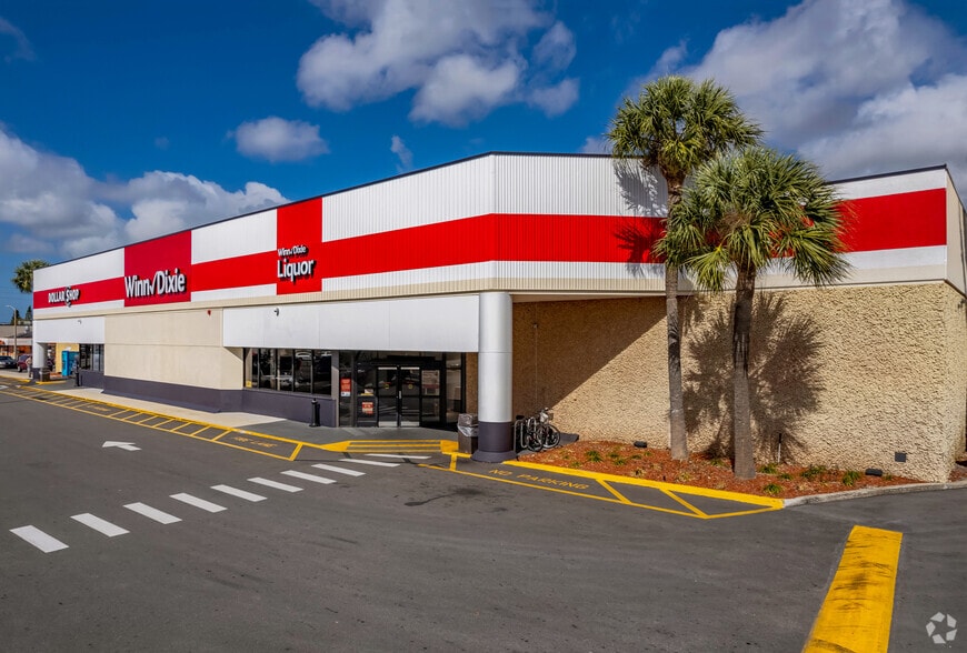 More Photos Of 2460 E Bay Dr, Largo Supermarket For Sale
