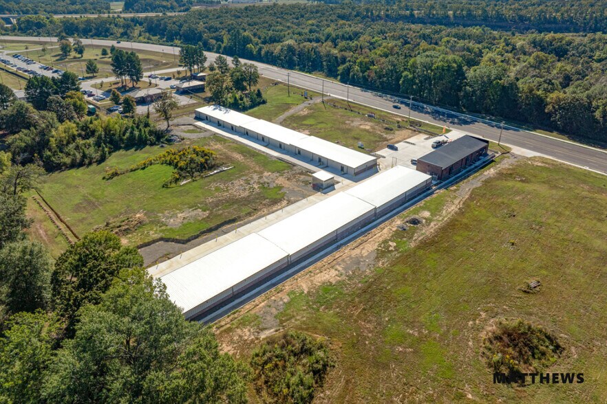 More Photos Of 920 Frontier rd, Barling Self Storage For Sale