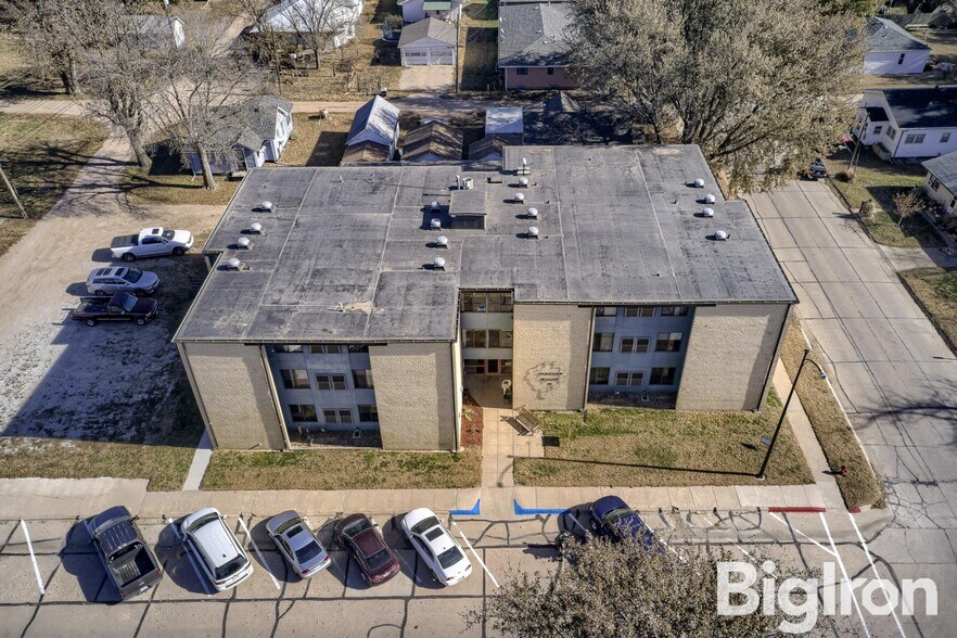 More Photos Of 130 S 5th St, Hebron Apartments For Sale