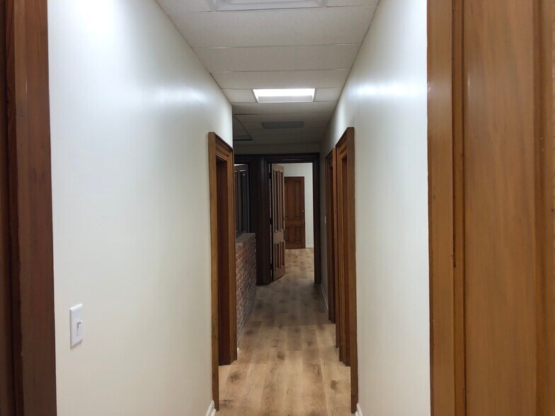 More Photos Of , Baton Rouge Office For Sale