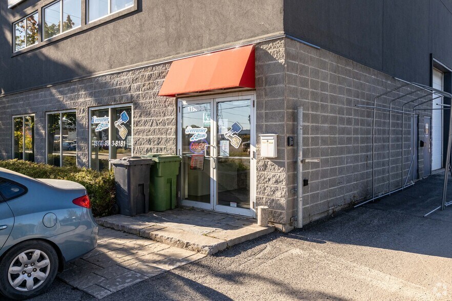 More Photos Of 11560 Boul de la Rivière-des-Prairies, Montréal Flex For Lease