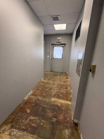 More Photos Of 3477 Hyde Park Blvd, Niagara Falls Office For Lease