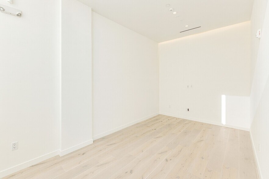 More Photos Of 241 10th St, San Francisco Apartments For Lease