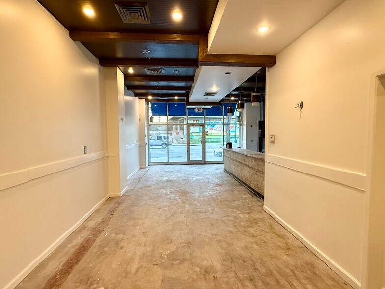 More Photos Of 1270 W Peachtree St NW, Atlanta Multifamily For Sale