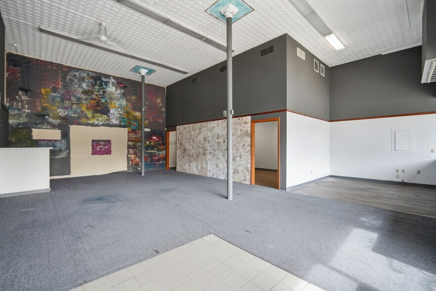 More Photos Of 48 Elm St, Westfield Storefront For Lease