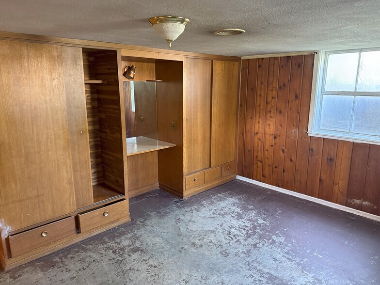 More Photos Of 2817 S Ray St, Spokane Office Residential For Sale