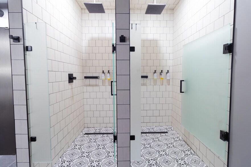 More Photos Of 1717 Dixie Hwy, Ft Wright Office For Lease