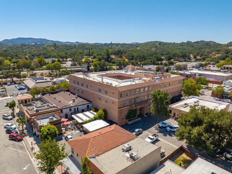 More Photos Of 6005 El Camino Real, Atascadero Hotel For Lease