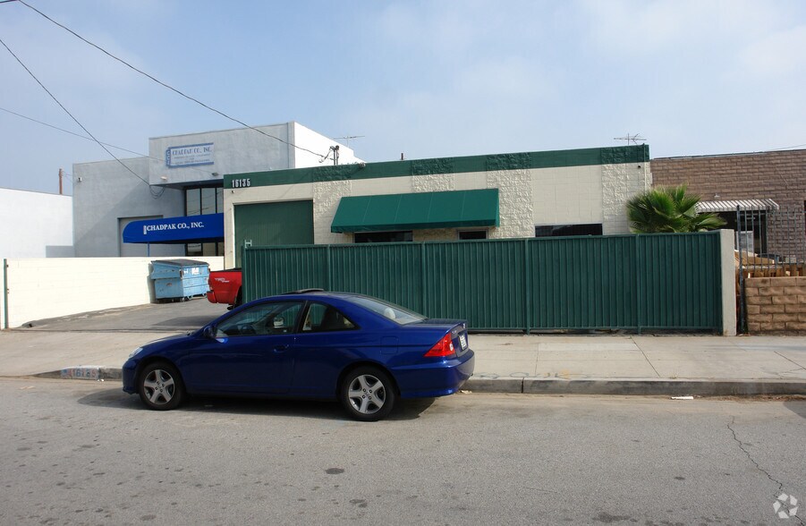 Primary Photo Of 16135 Covello St, Van Nuys Warehouse For Lease