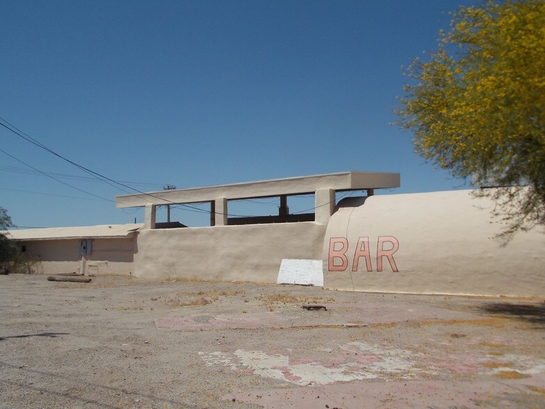 More Photos Of 104 W Murphy Ave, Gila Bend Bar For Sale