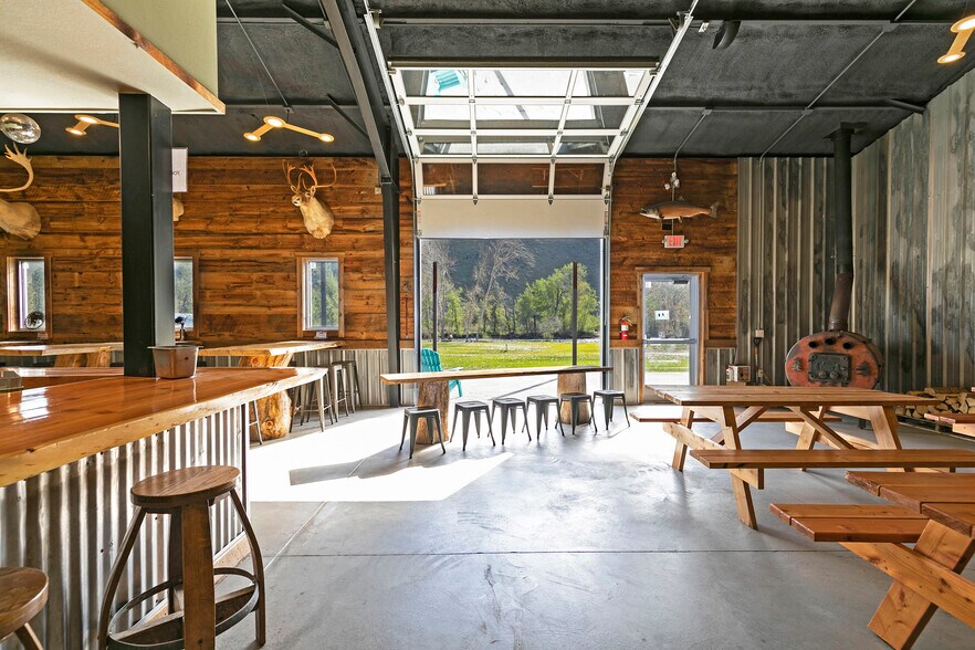 More Photos Of 125 & 139 Hannon Ln, Darby Restaurant For Sale