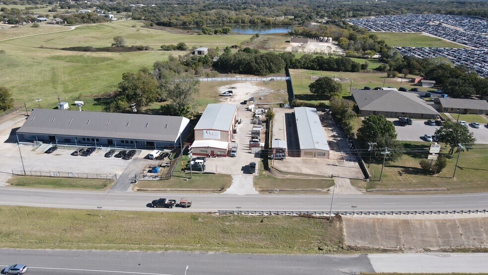 More Photos Of 2875 S Burleson Blvd, Burleson Warehouse For Sale