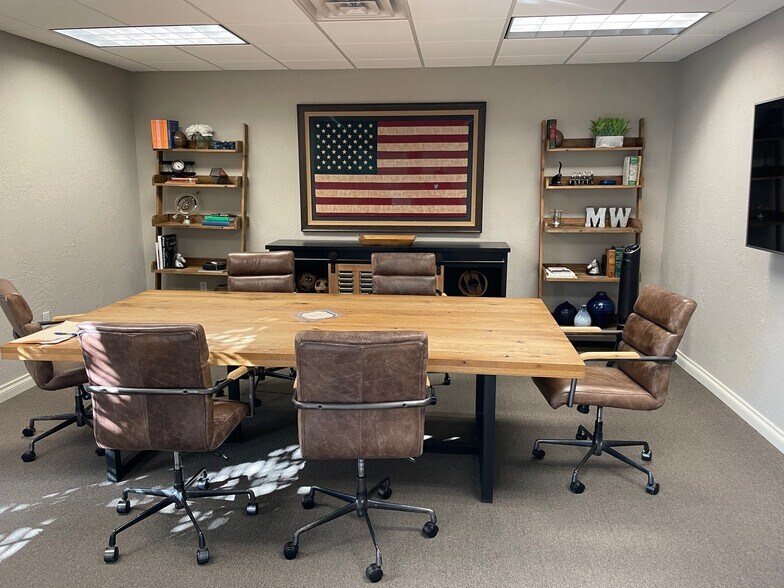 More Photos Of 11040 W Bluemound Rd, Wauwatosa Medical For Sale