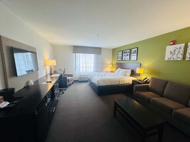 More Photos Of 4450 Rhea County Hwy, Dayton Hotel For Sale