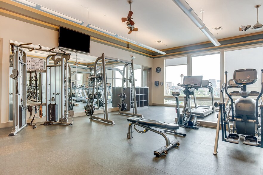 More Photos Of 2180 N Bryant St, Denver Apartments For Lease