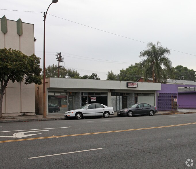 More Photos Of 1607-1619 1/2 Victory Blvd, Glendale Storefront Retail Residential For Sale