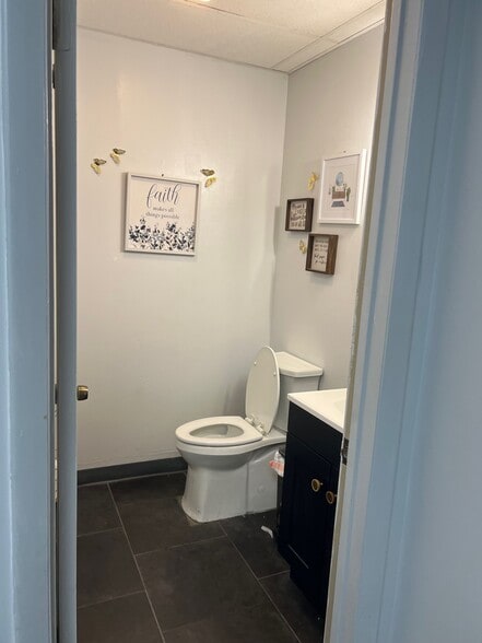More Photos Of 1425 S University Ave, Little Rock Medical For Sale