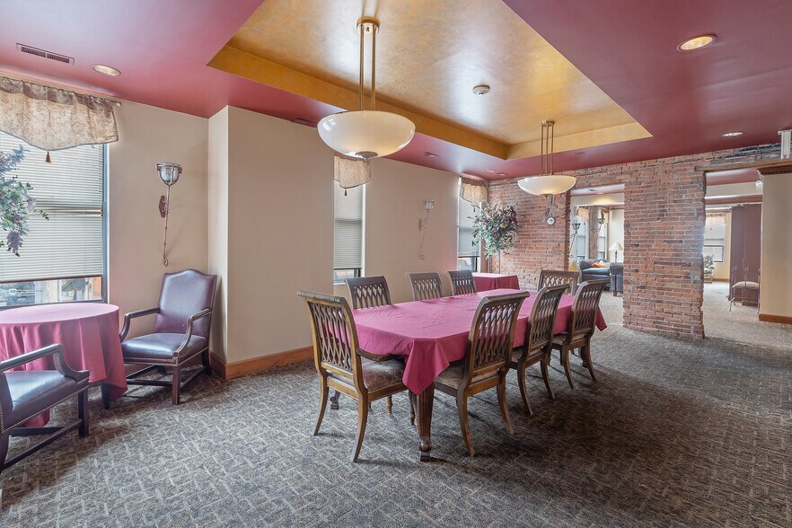 More Photos Of 700 N Salina St, Syracuse Restaurant For Sale