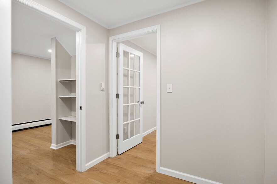 More Photos Of 205 Delaware Ave, Delmar Loft Creative Space For Lease
