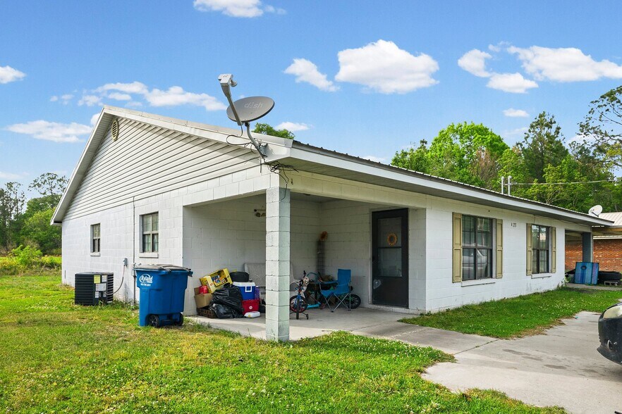 More Photos Of 209 Cannon St, Nahunta Multifamily For Sale