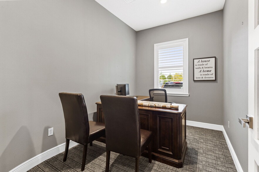 More Photos Of 1868 Highland Oaks Blvd, Lutz Medical For Lease