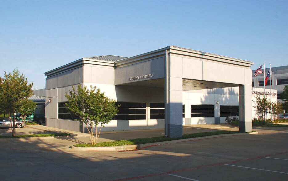 Primary Photo Of 2040 W State Hwy 114, Grapevine Hospital For Lease