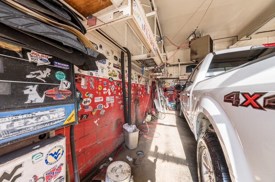 More Photos Of 414 Corbin Pl, Fairmont Land For Sale