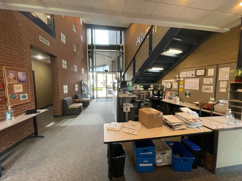 More Photos Of 200 Parkwood St, Lowell Office For Sale