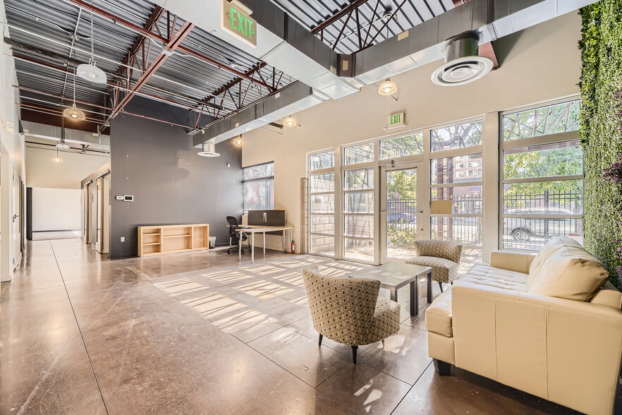More Photos Of 3401 Blake St, Denver Flex For Lease
