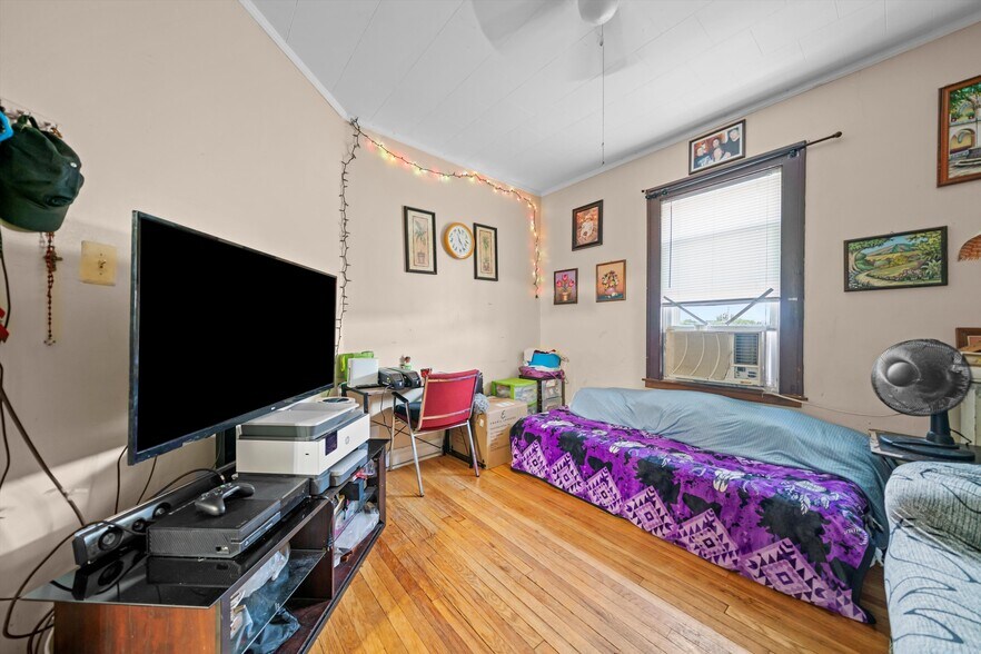 More Photos Of 6058 S Massasoit Ave, Chicago Apartments For Sale