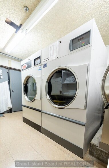 More Photos Of 3205 S Locust St, Grand Island Hotel For Sale