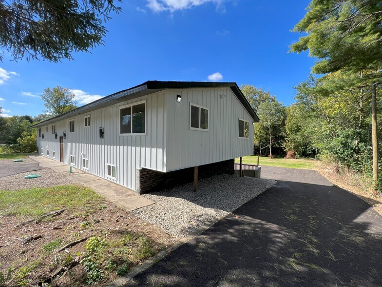 More Photos Of 2271 S Cost a Plenty Rd, Warsaw Apartments For Sale