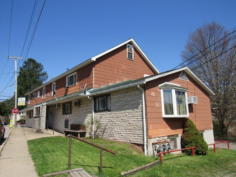 More Photos Of 6 Pickering St, Brookville Restaurant For Sale