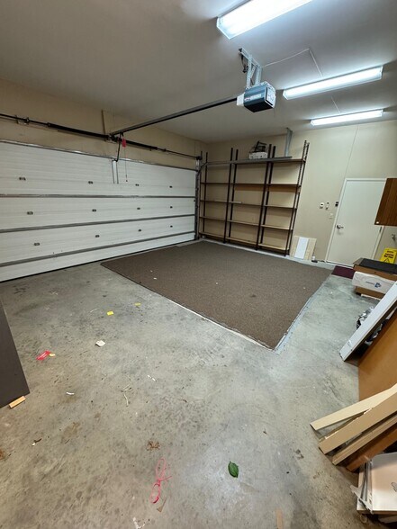 More Photos Of 1239 E 4th Street Rd, Seymour Office For Lease