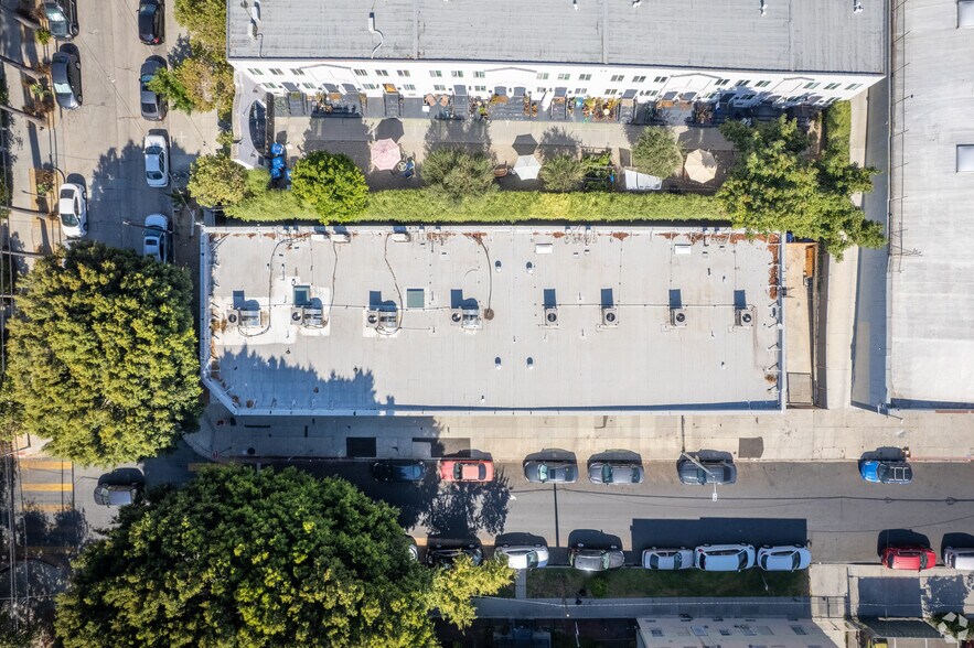 More Photos Of 1005 N Madison Ave, Los Angeles Storefront Retail Office For Lease