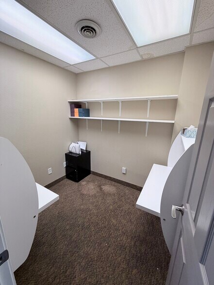 More Photos Of 950-960 Uglow Ave SE, Dallas Medical For Sale